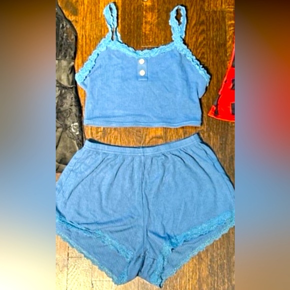 2 -pc  blue crop top Jammie set - size small. Great condition - Picture 1 of 3